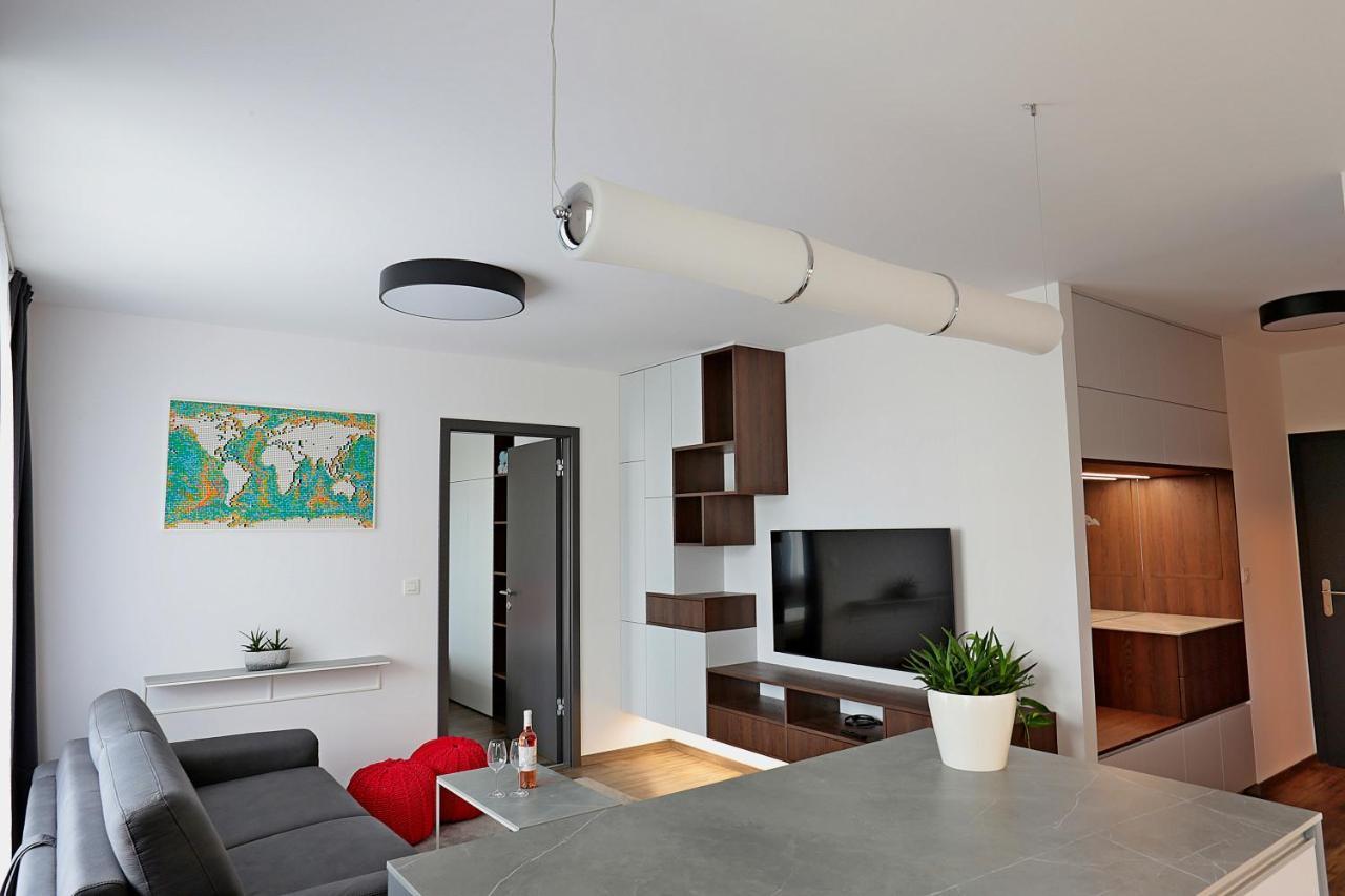 Modern Apartment Near The City Centre Urban Μπρατισλάβα Εξωτερικό φωτογραφία